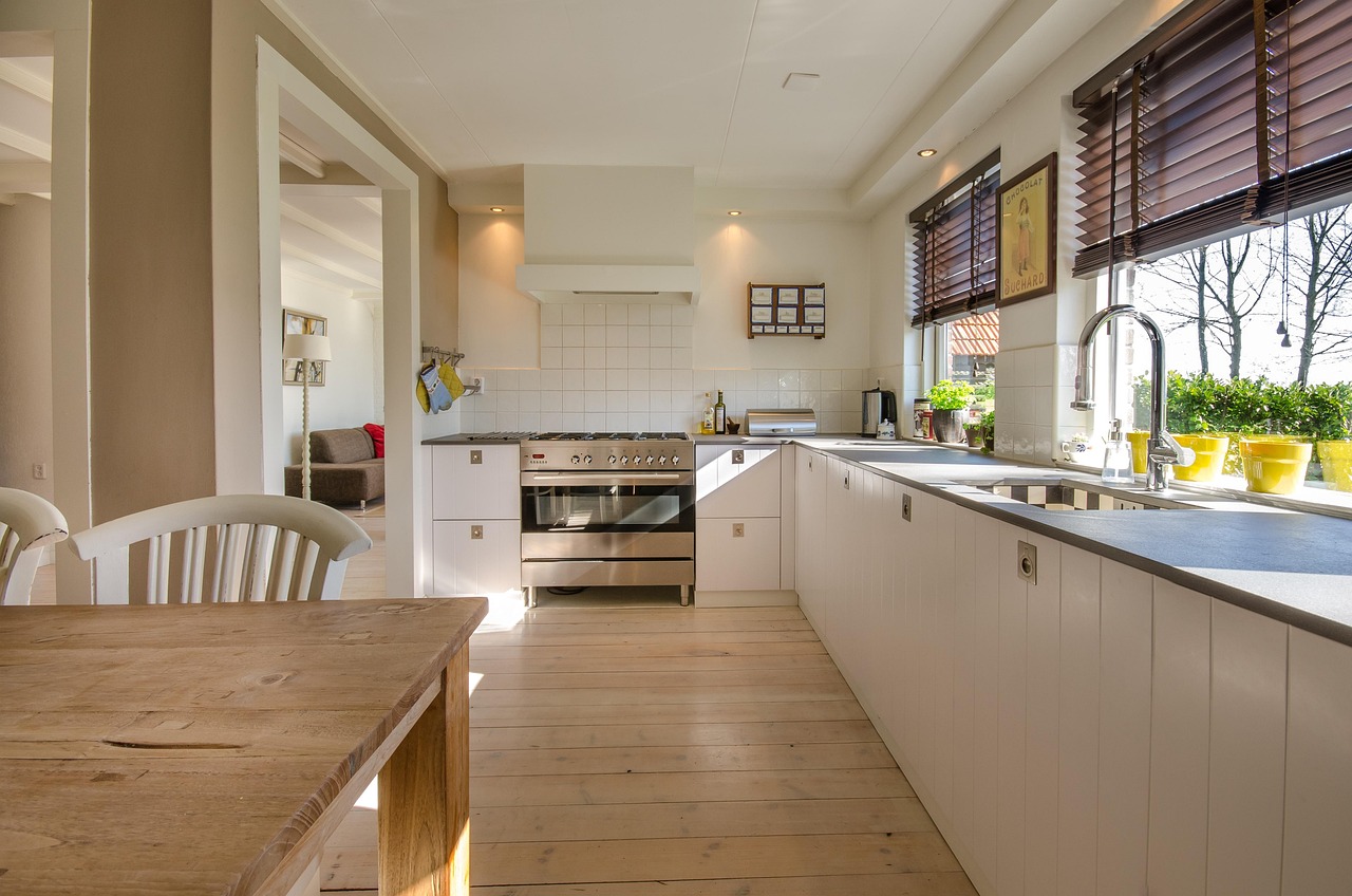 Moderne slaapkamer met kleuraccenten 2026.
